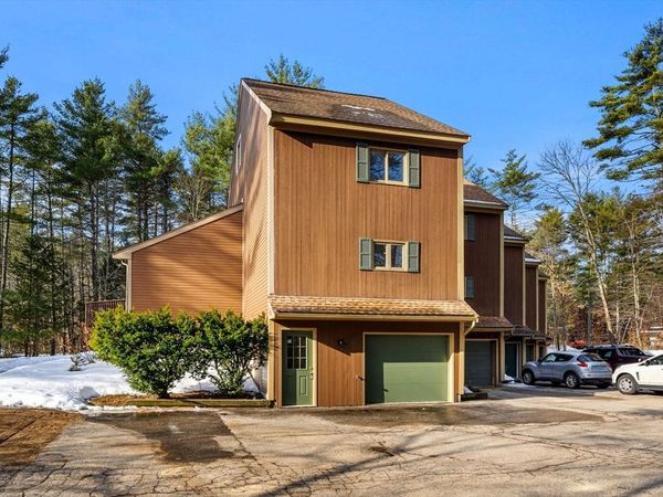 153 Coffin Rd, Unit 10, Epping, MA 01913