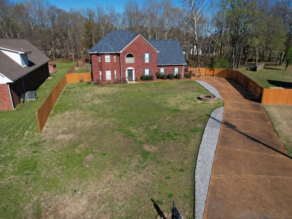 30 WOODMONT DR, Eads, TN 38028
