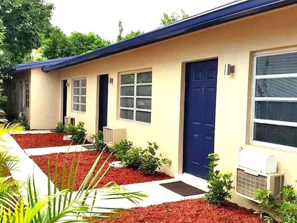 615 NE 8th Avenue, Unit 3, Fort Lauderdale, FL 33304