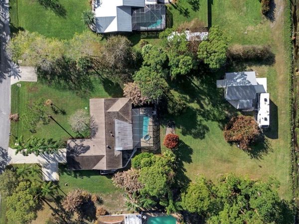 5592 SE Lamay Drive, Stuart, FL 34997