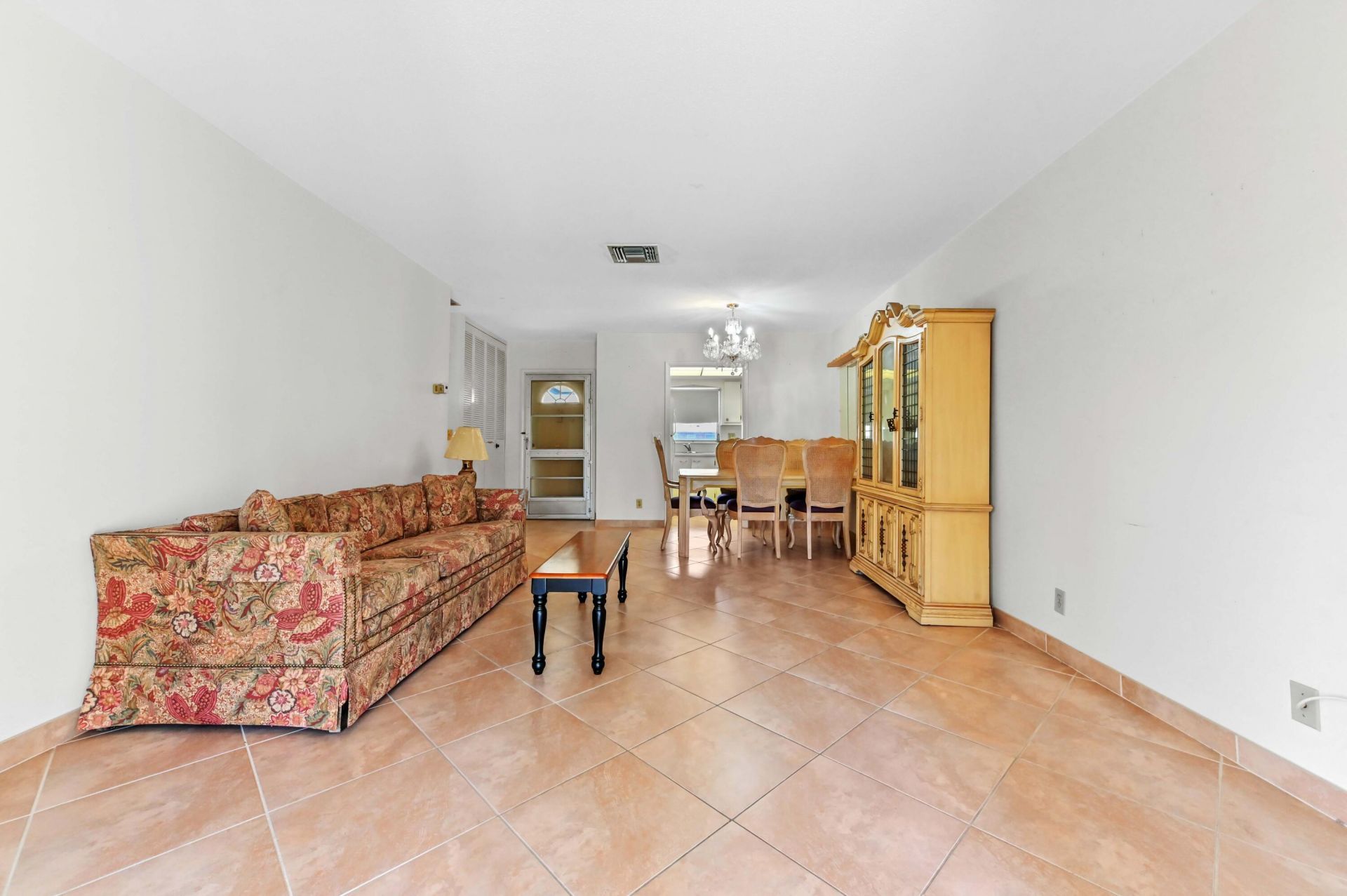 2915 Crosley Drive W, Unit B, West Palm Beach, FL 33415 Photo