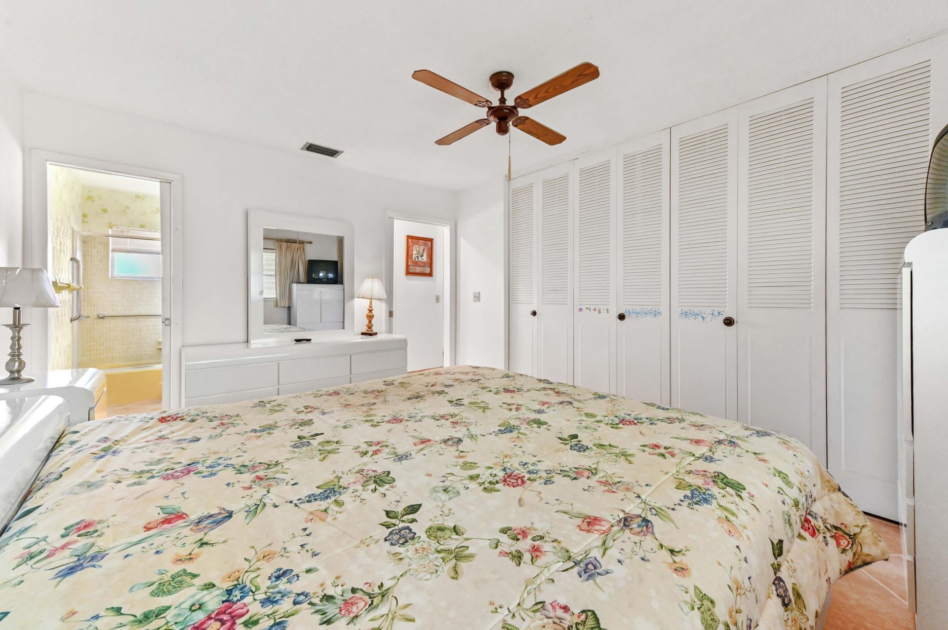 2915 Crosley Drive W, Unit B, West Palm Beach, FL 33415 Photo