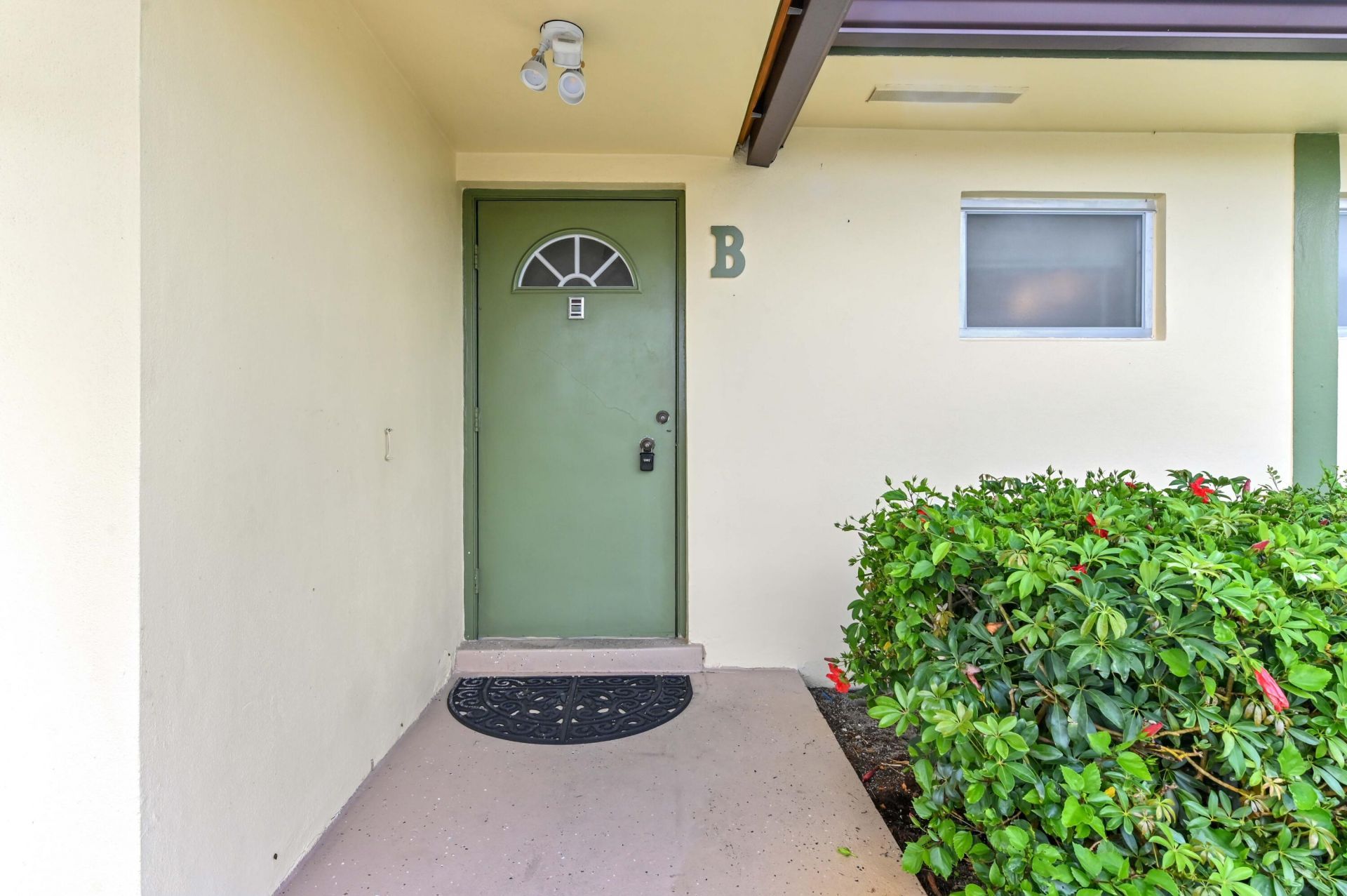 2915 Crosley Drive W, Unit B, West Palm Beach, FL 33415 Photo
