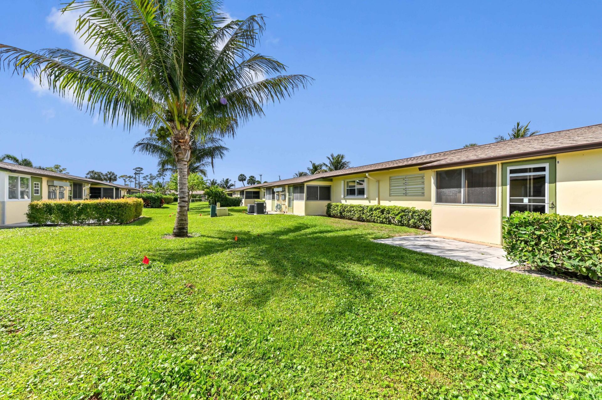 2915 Crosley Drive W, Unit B, West Palm Beach, FL 33415 Photo