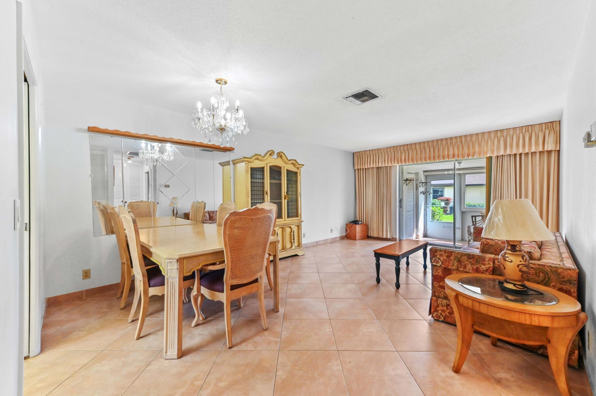 2915 Crosley Drive W, Unit B, West Palm Beach, FL 33415 Photo