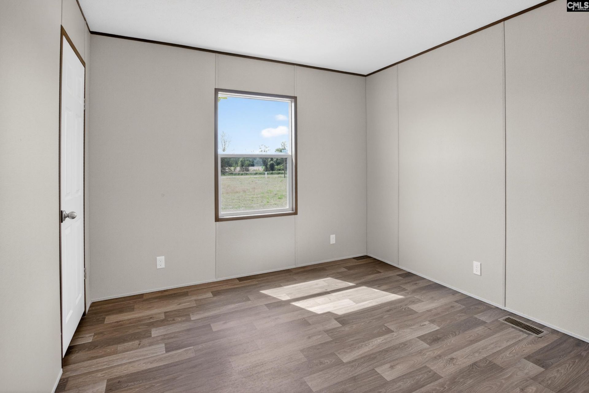 20 F. R. Huff Road Photo 19