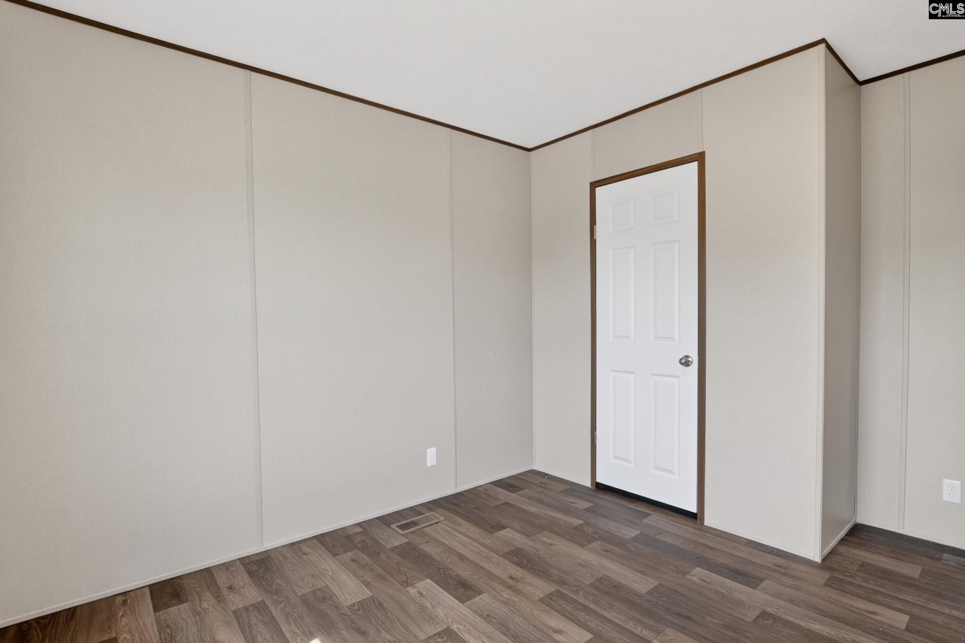 20 F. R. Huff Road Photo 22