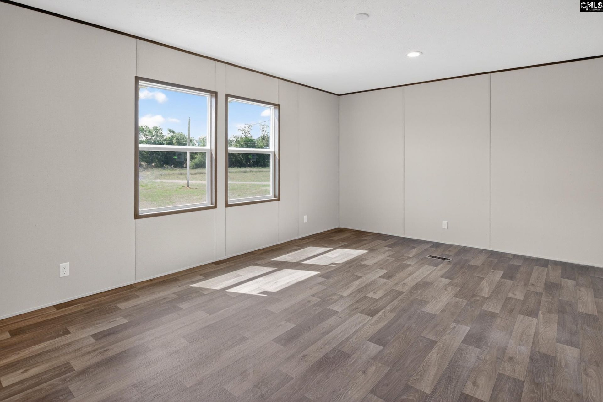 20 F. R. Huff Road Photo 23