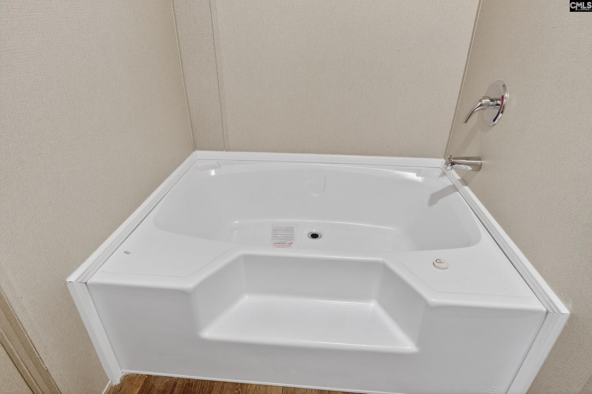 20 F. R. Huff Road Photo 27