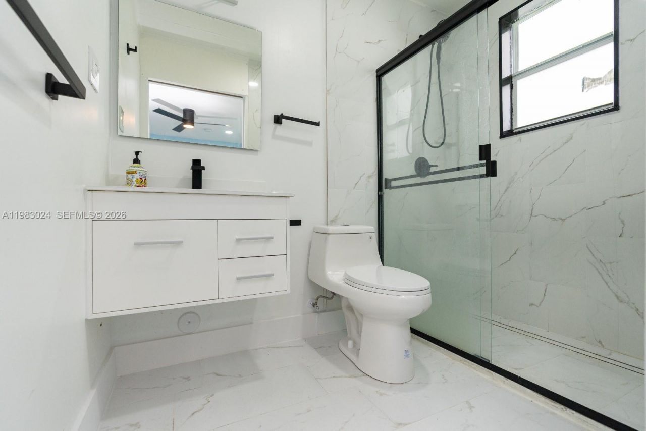 13270 SW 103rd Ter, Unit 2, Miami, FL 33186 Photo