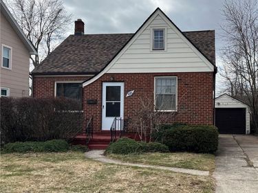 695 Mount Vernon Road, Buffalo, NY 14215