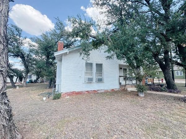 3410 Austin Avenue, Brownwood, TX 76801