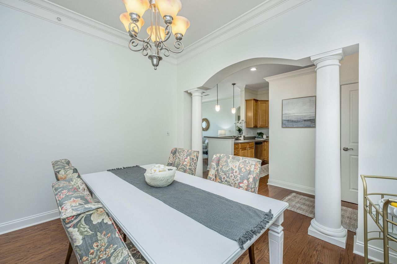 200 River Landing Drive Photo 11