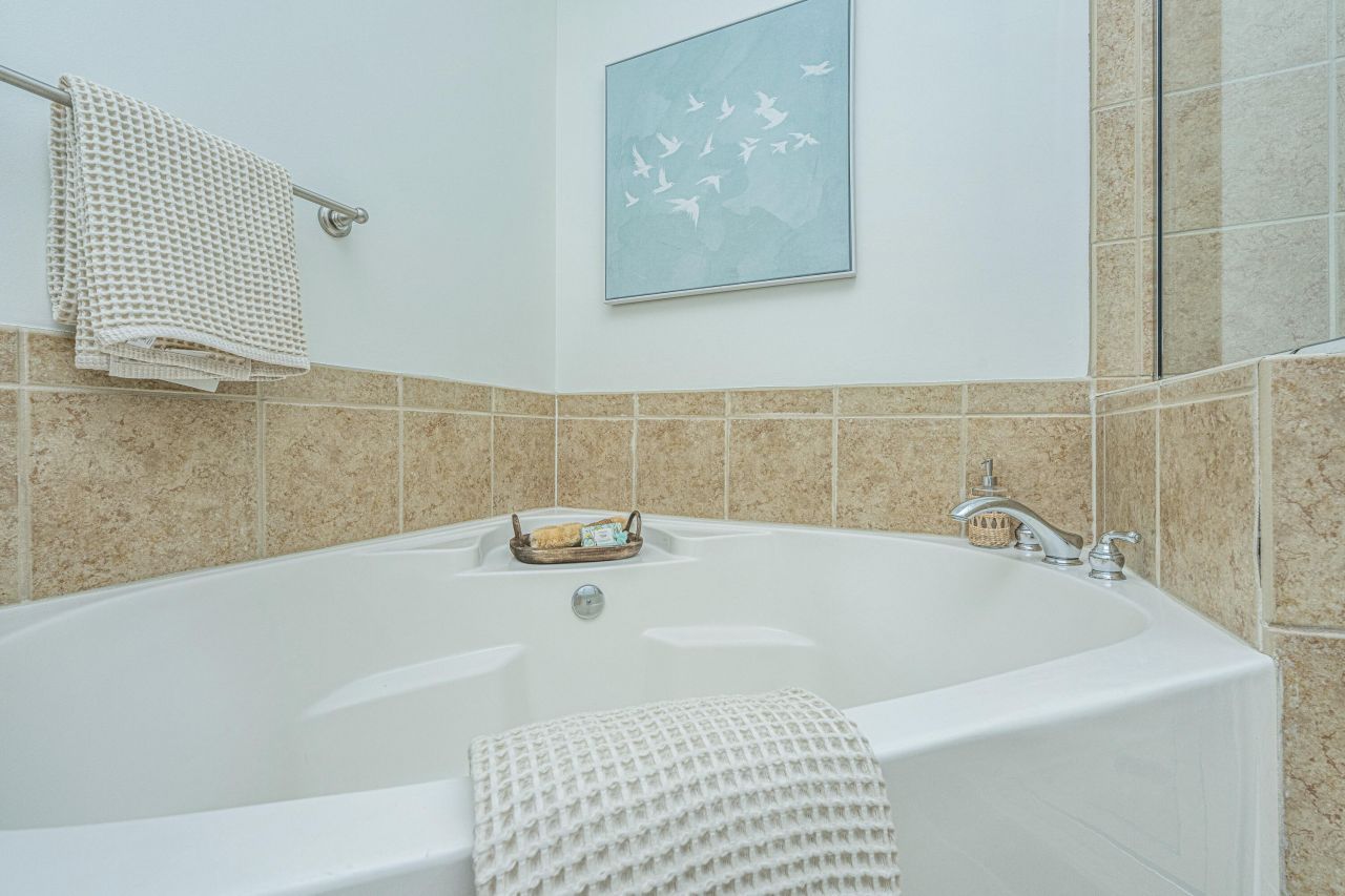 200 River Landing Drive Photo 24