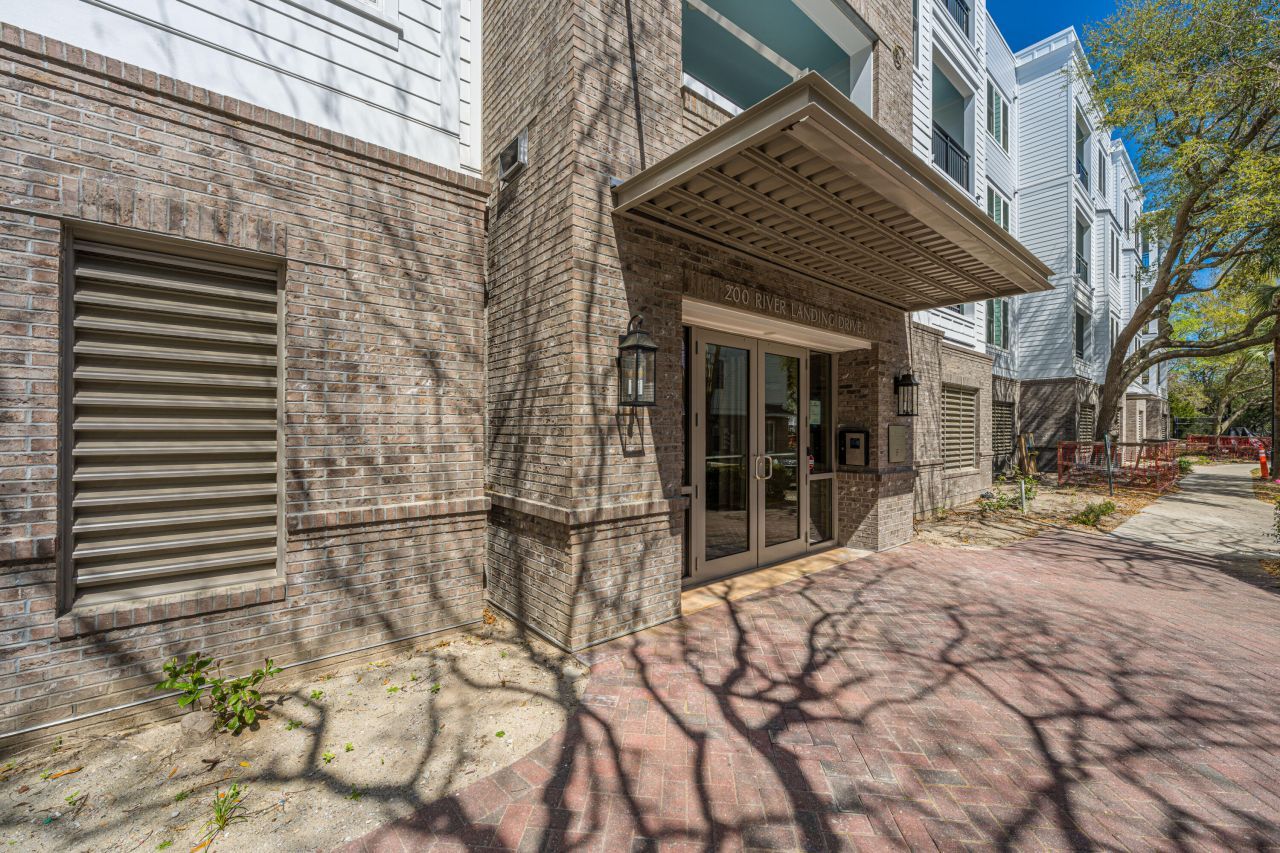200 River Landing Drive Photo 39
