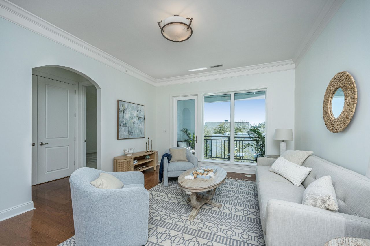 200 River Landing Drive Photo 8