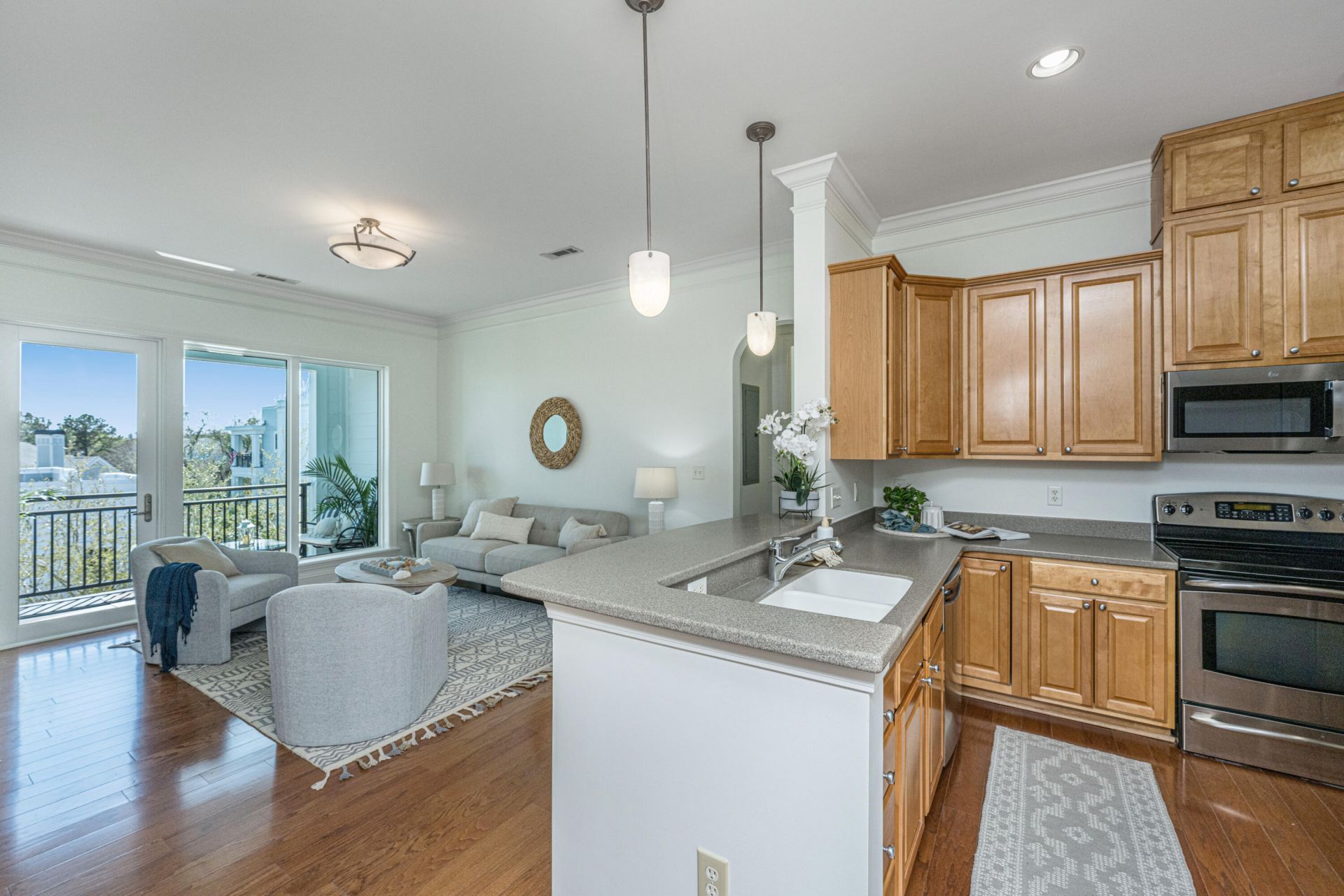 200 River Landing Drive Photo 9