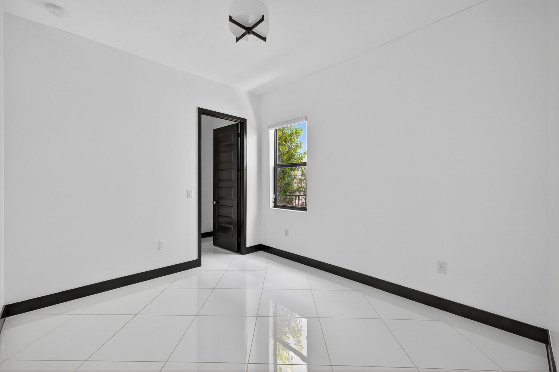 15800 NW 88th Avenue, Miami Lakes, FL 33018 Photo