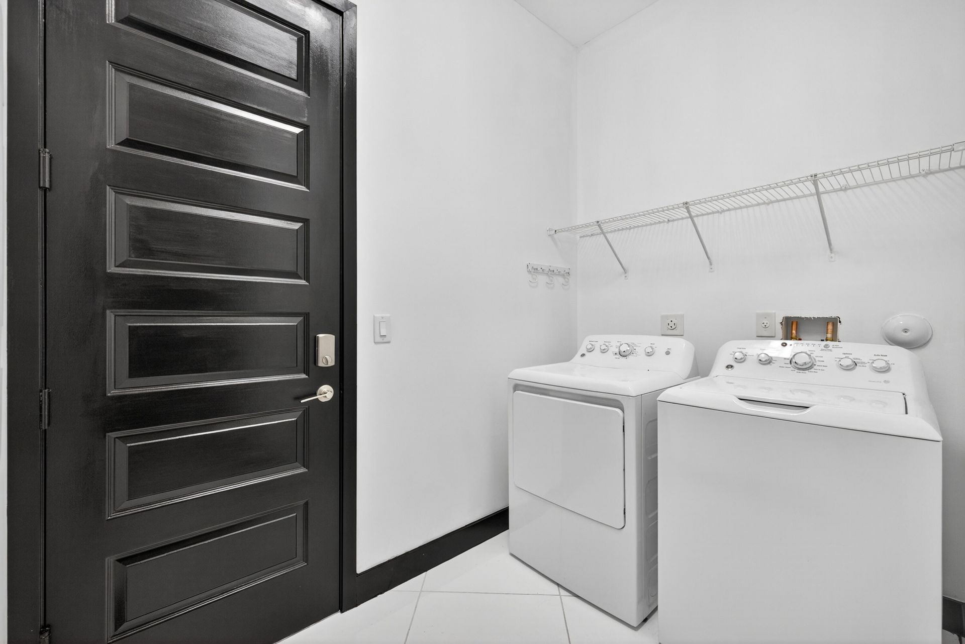 15800 NW 88th Avenue, Miami Lakes, FL 33018 Photo