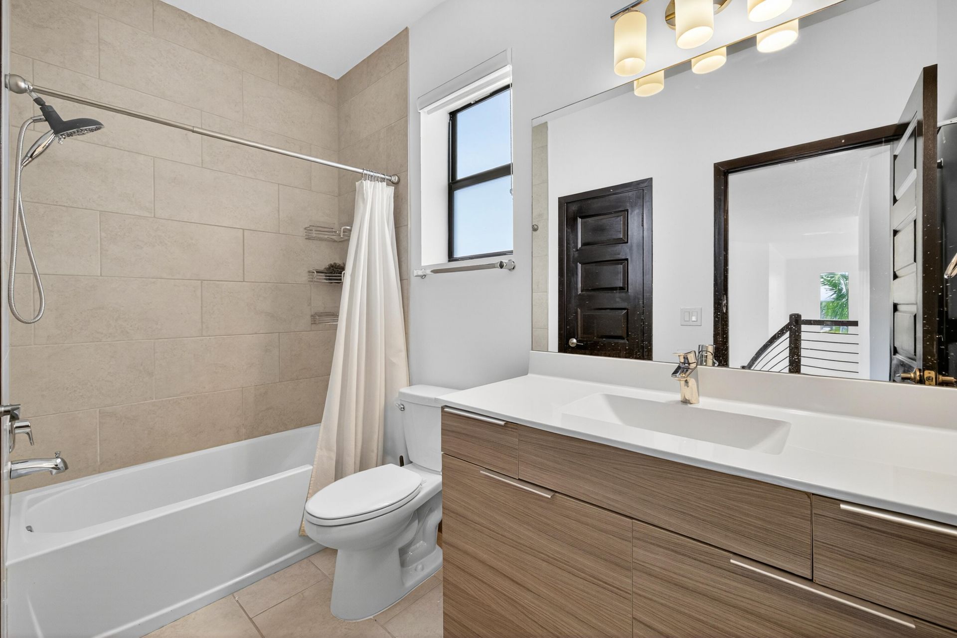 15800 NW 88th Avenue, Miami Lakes, FL 33018 Photo