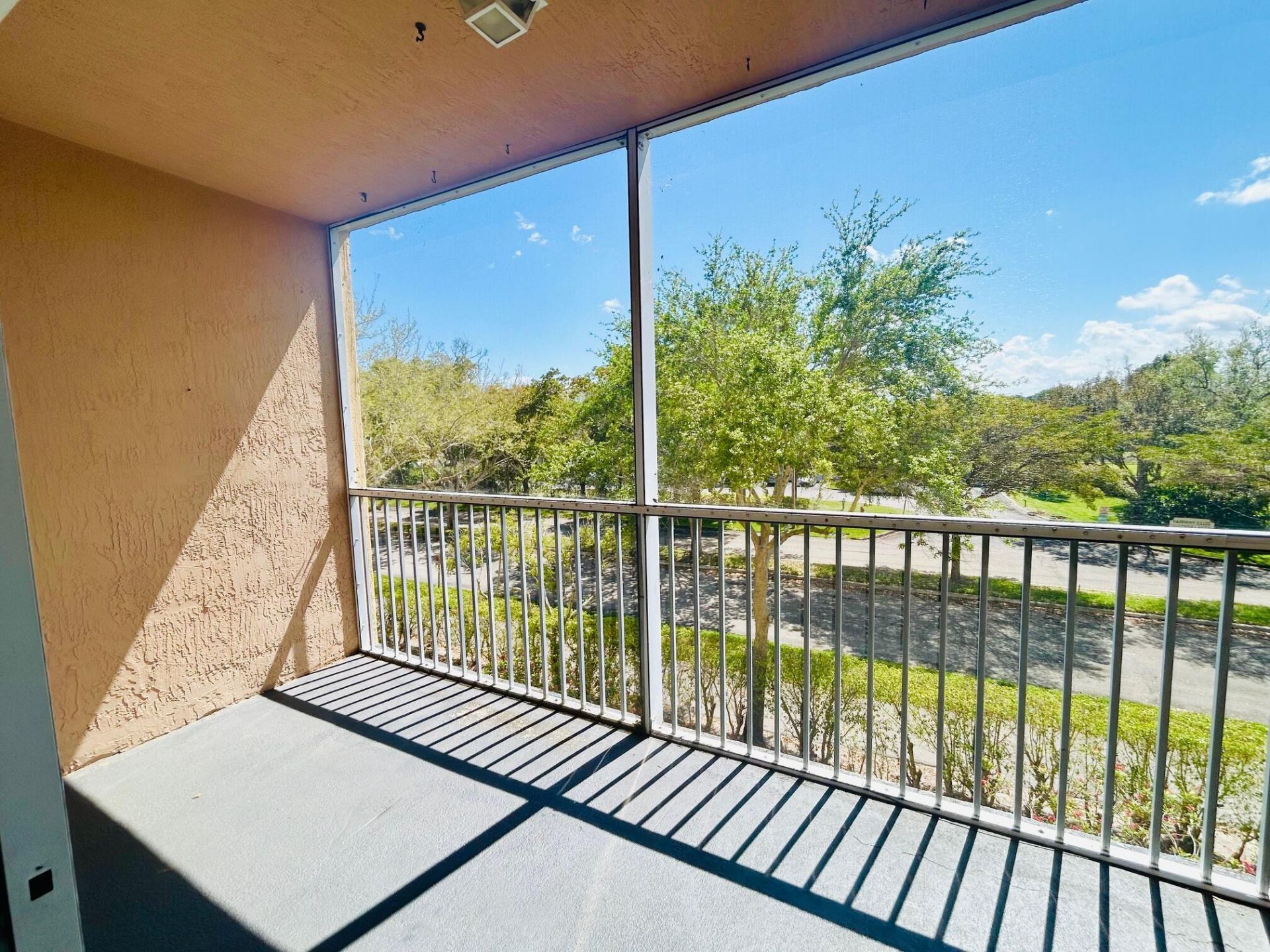 4723 Lucerne Lakes Boulevard E, Unit 634, Lake Worth, FL 33467 Photo