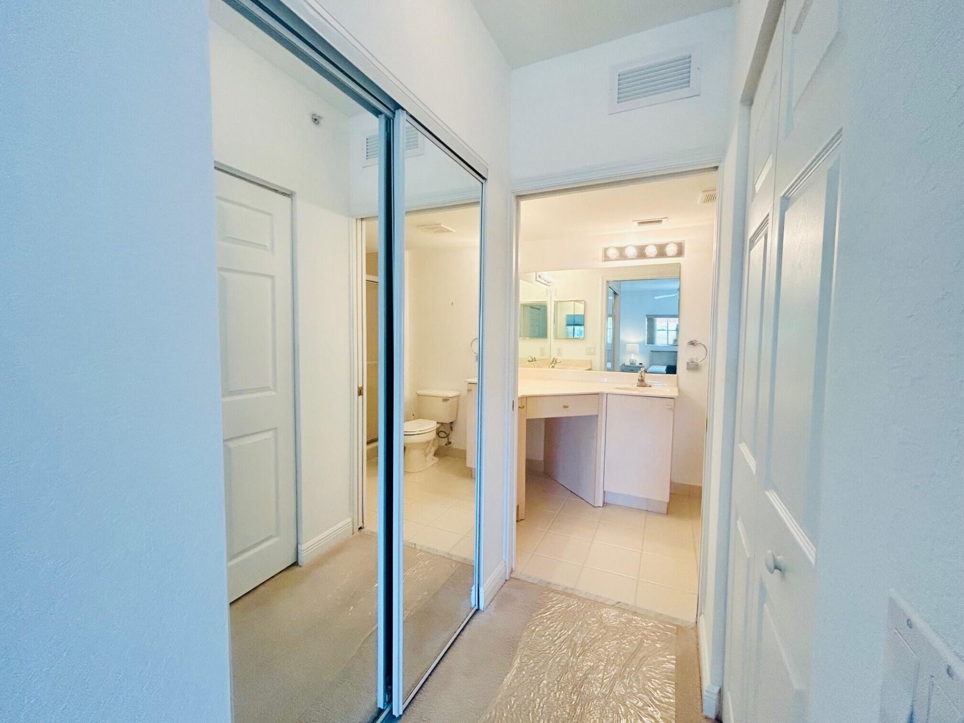 4723 Lucerne Lakes Boulevard E, Unit 634, Lake Worth, FL 33467 Photo