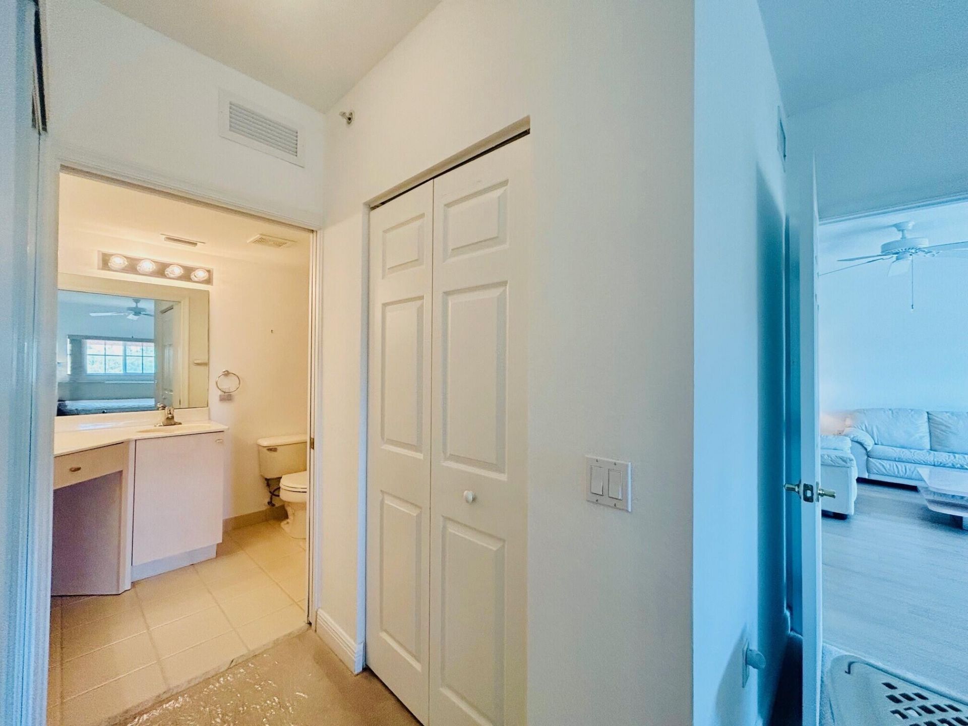 4723 Lucerne Lakes Boulevard E, Unit 634, Lake Worth, FL 33467 Photo