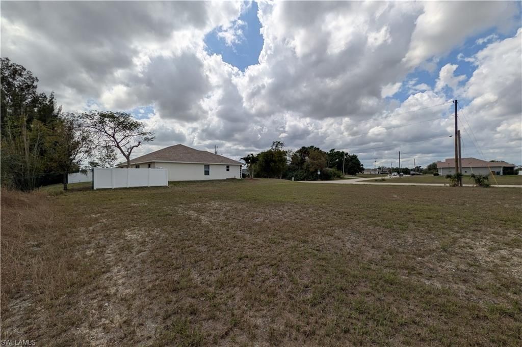 3317 NE 15th Pl, Cape Coral, FL 33909 Photo
