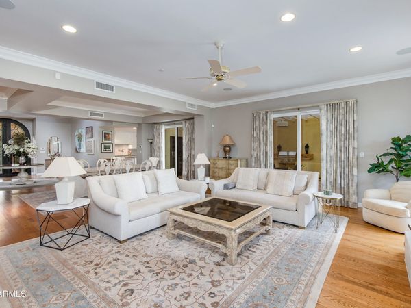 2737 E ARIZONA BILTMORE Circle, Unit 2, Phoenix, AZ 85016