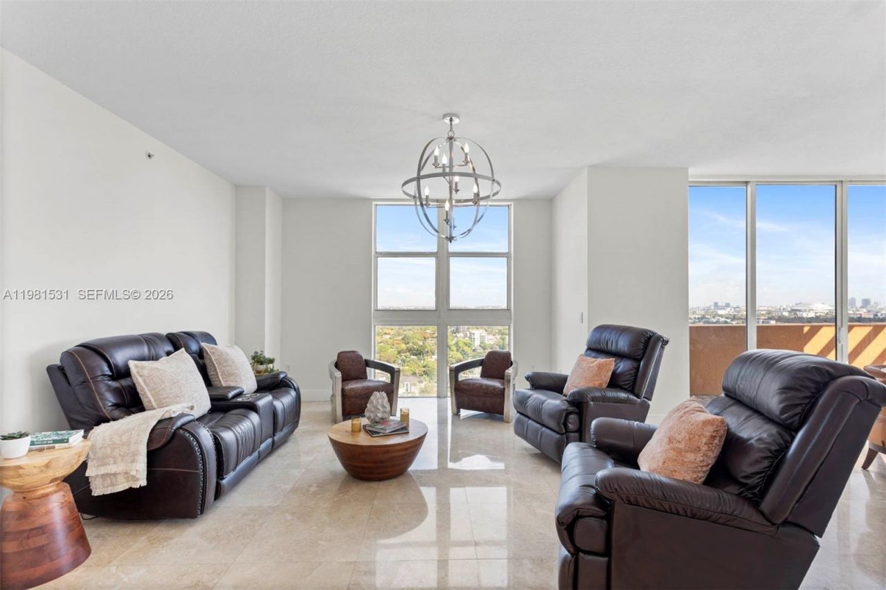 3232 SW 22nd Ter , Unit PH 2002, Miami, FL 33145 Photo