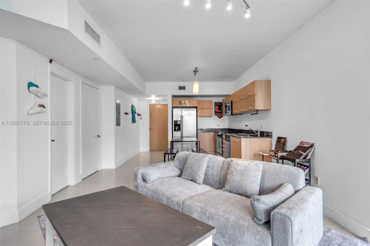 350 S Miami Ave , Unit 2412, Miami, FL 33130 Photo