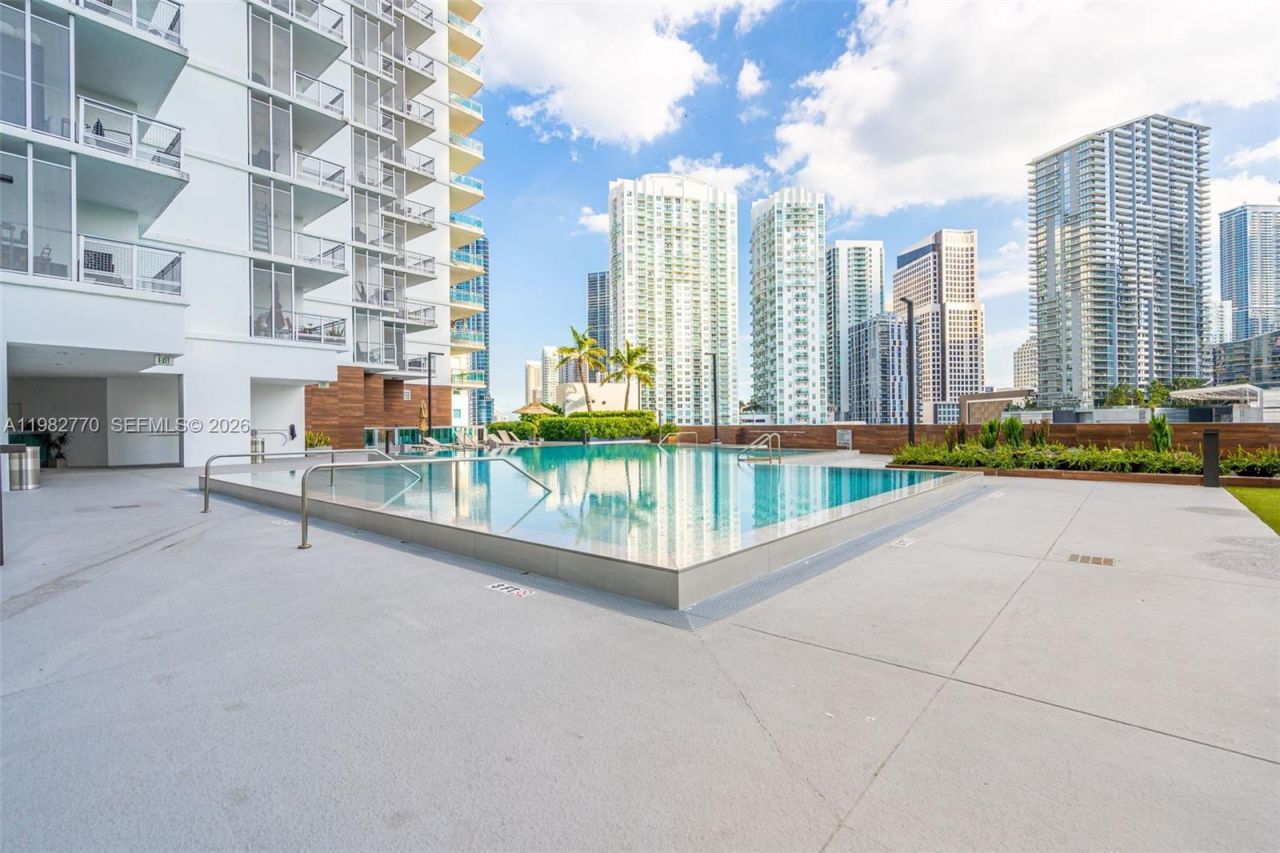 350 S Miami Ave , Unit 2412, Miami, FL 33130 Photo
