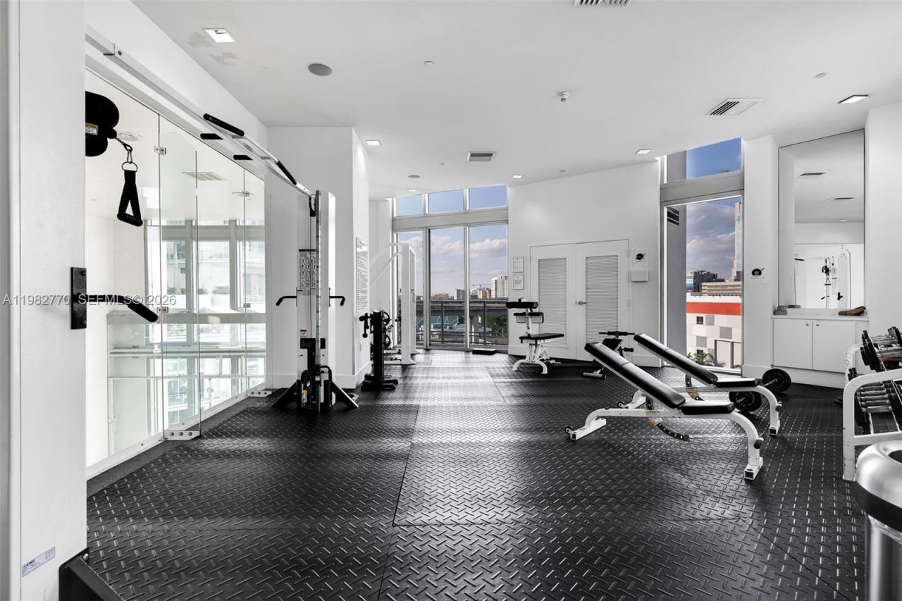 350 S Miami Ave, Unit 2412, Miami, FL 33130 Photo