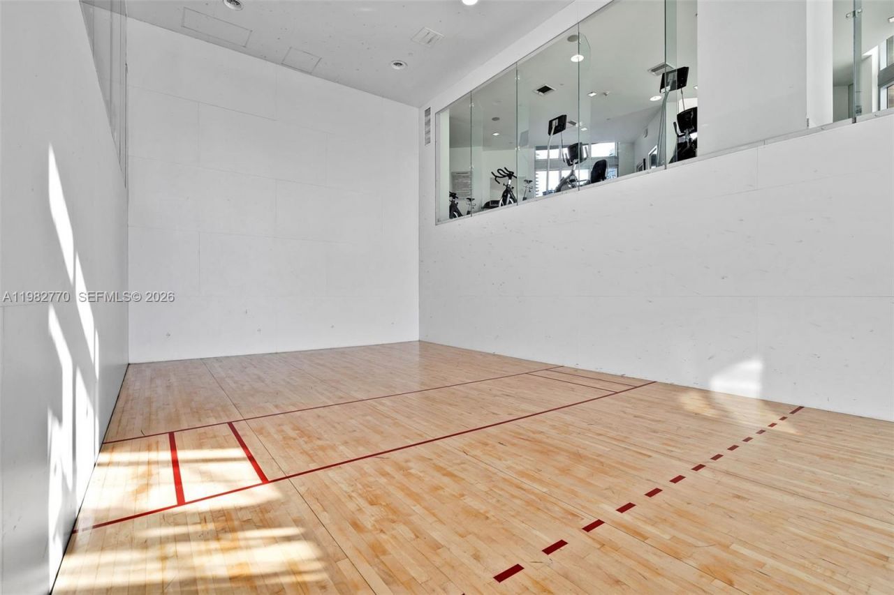 350 S Miami Ave , Unit 2412, Miami, FL 33130 Photo