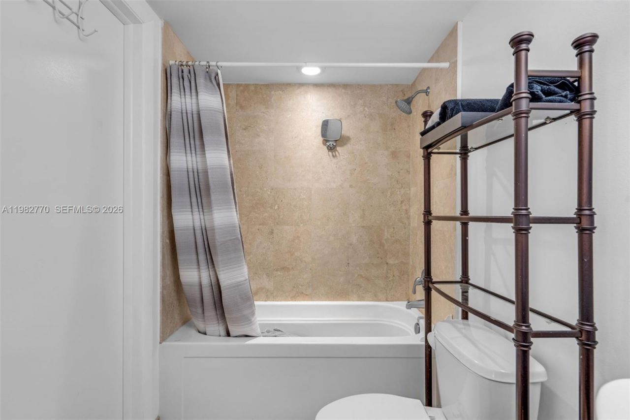 350 S Miami Ave, Unit 2412, Miami, FL 33130 Photo