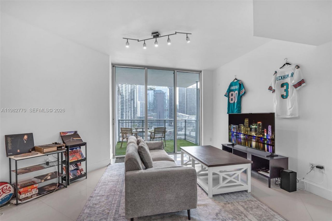 350 S Miami Ave , Unit 2412, Miami, FL 33130 Photo