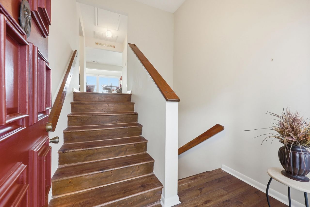 117 Finch Dr.  Photo 5