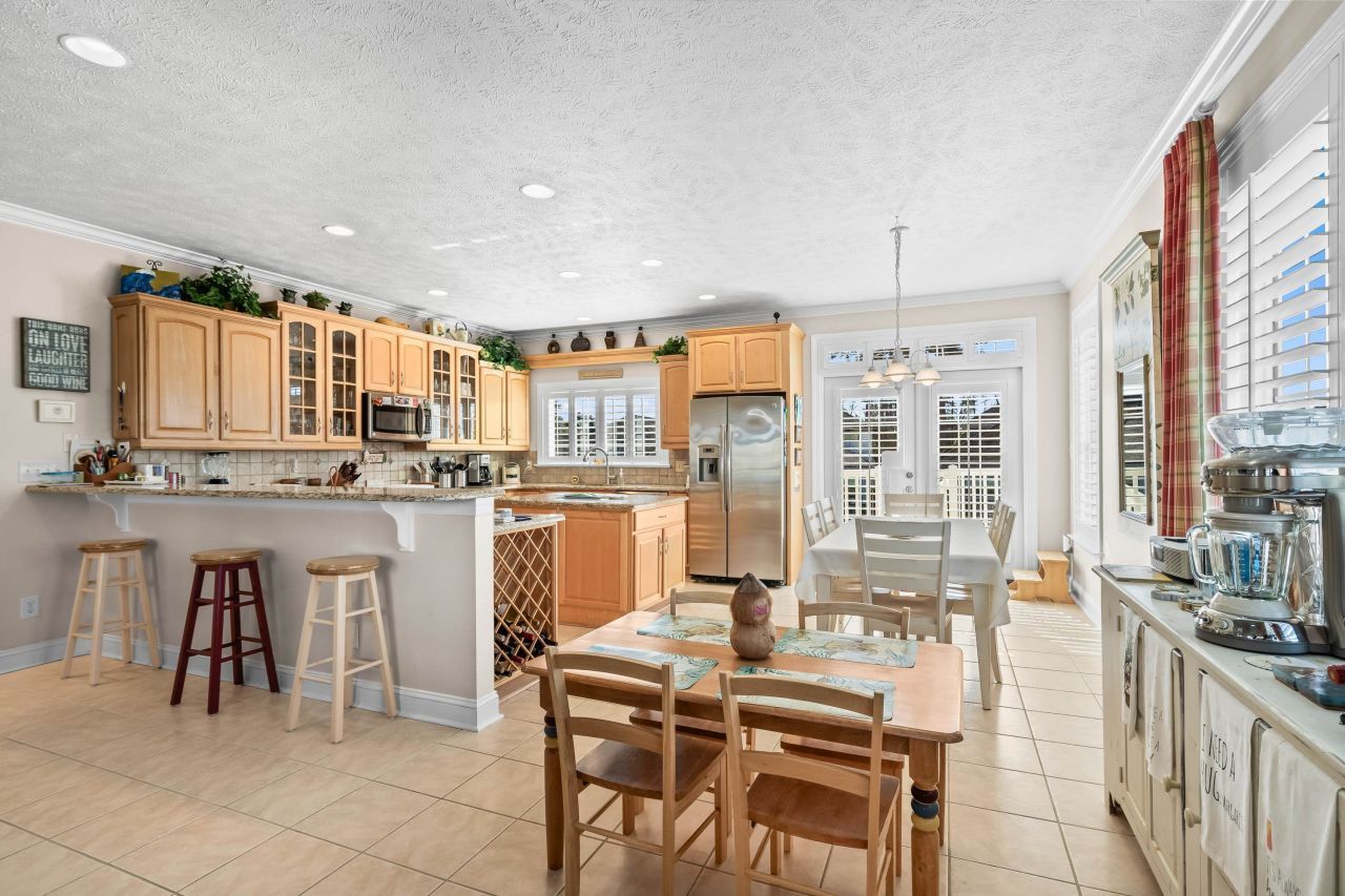 1608 Waterway Dr. Photo 20