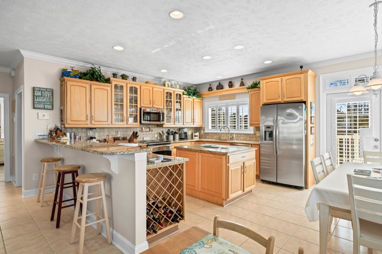 1608 Waterway Dr. Photo 21