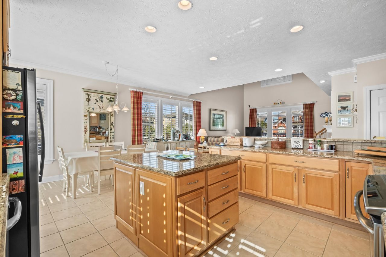 1608 Waterway Dr. Photo 23