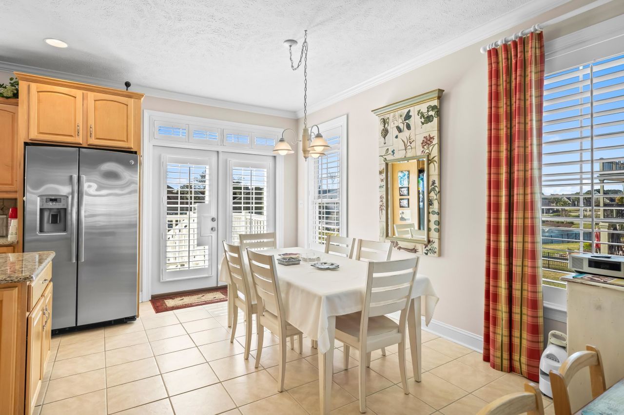 1608 Waterway Dr. Photo 26