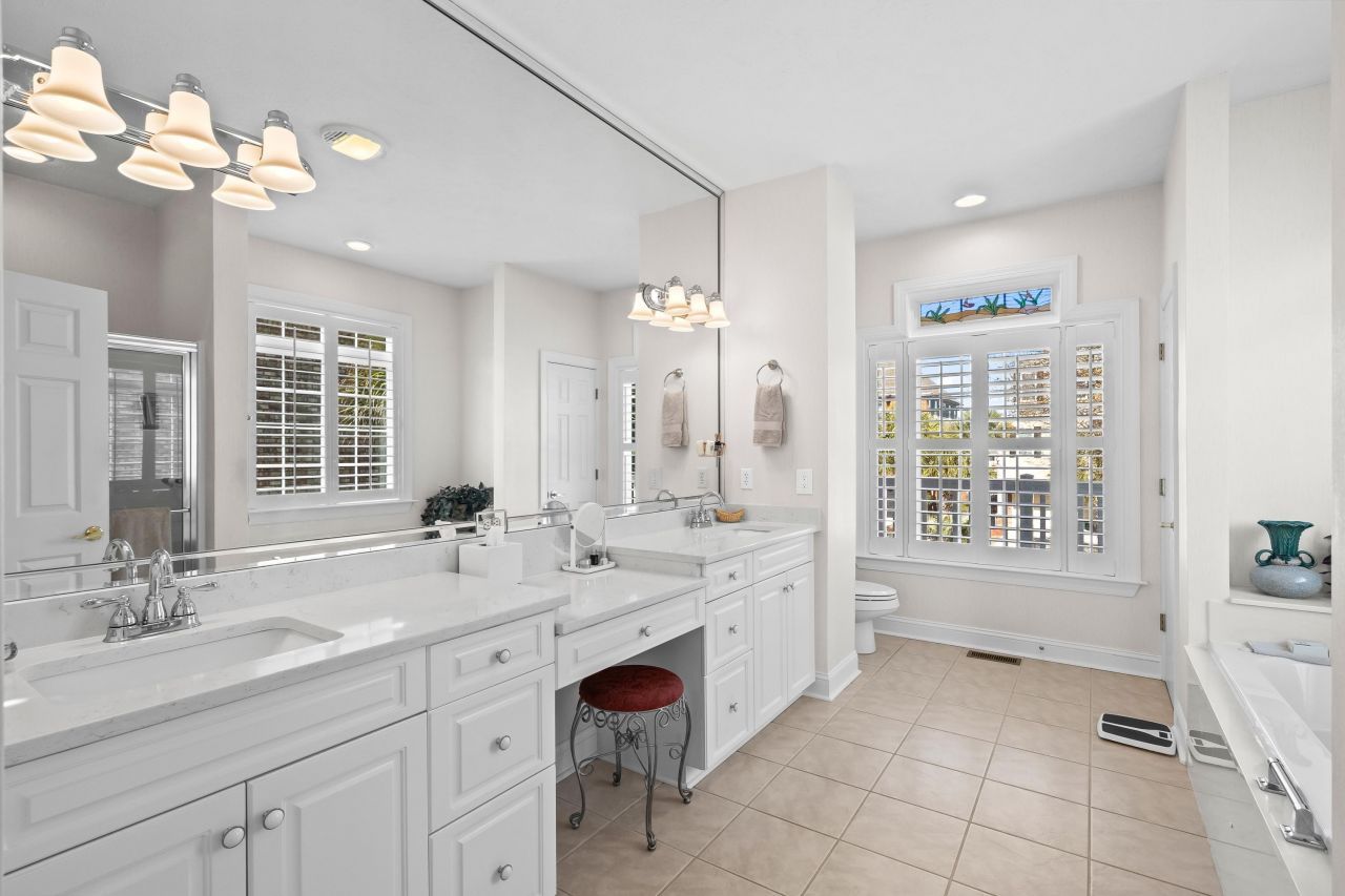 1608 Waterway Dr. Photo 38