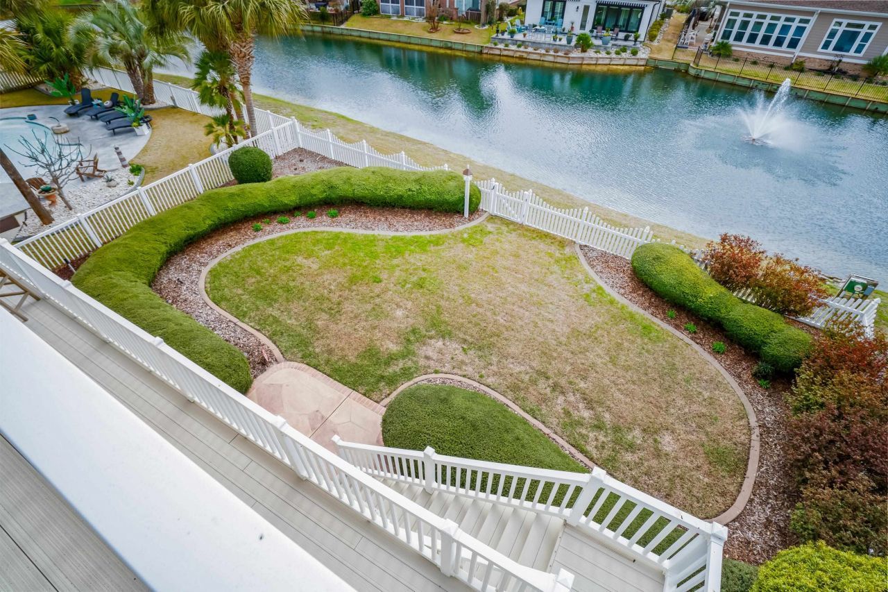 1608 Waterway Dr. Photo 49