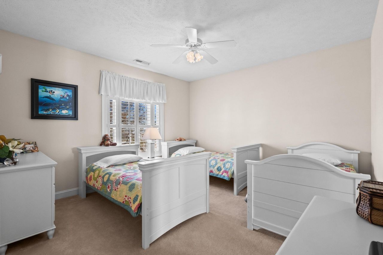 1608 Waterway Dr. Photo 55