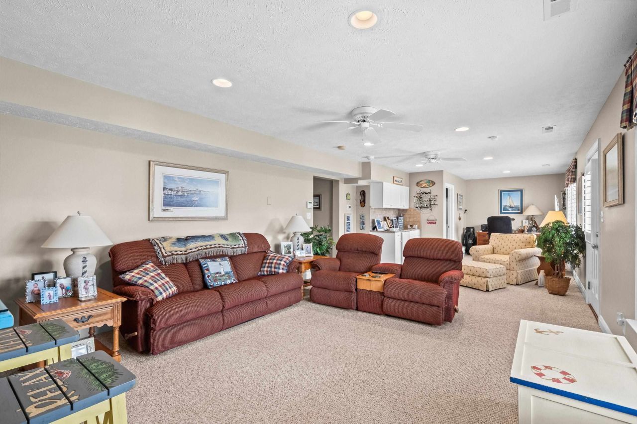 1608 Waterway Dr. Photo 60