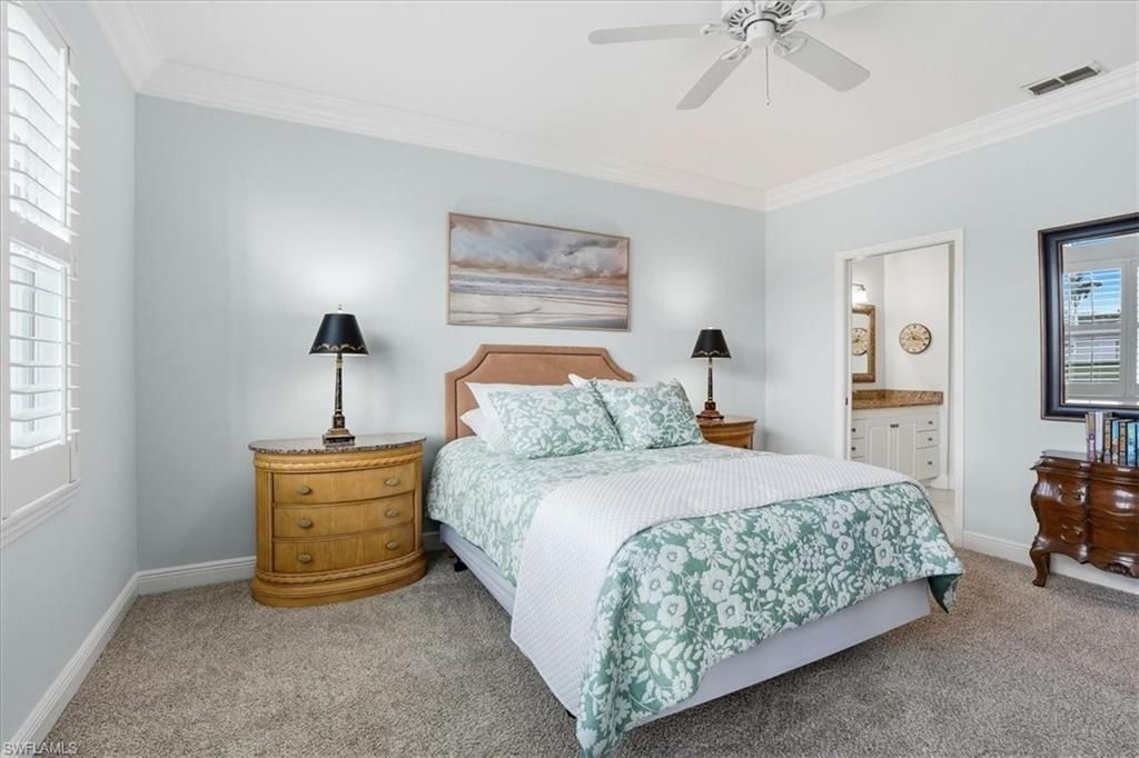 5963 Sand Wedge Ln, Unit 203, Naples, FL 34110 Photo