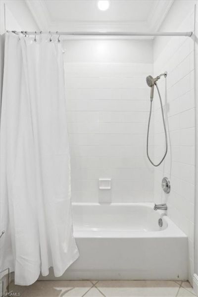 5963 Sand Wedge Ln, Unit 203, Naples, FL 34110 Photo
