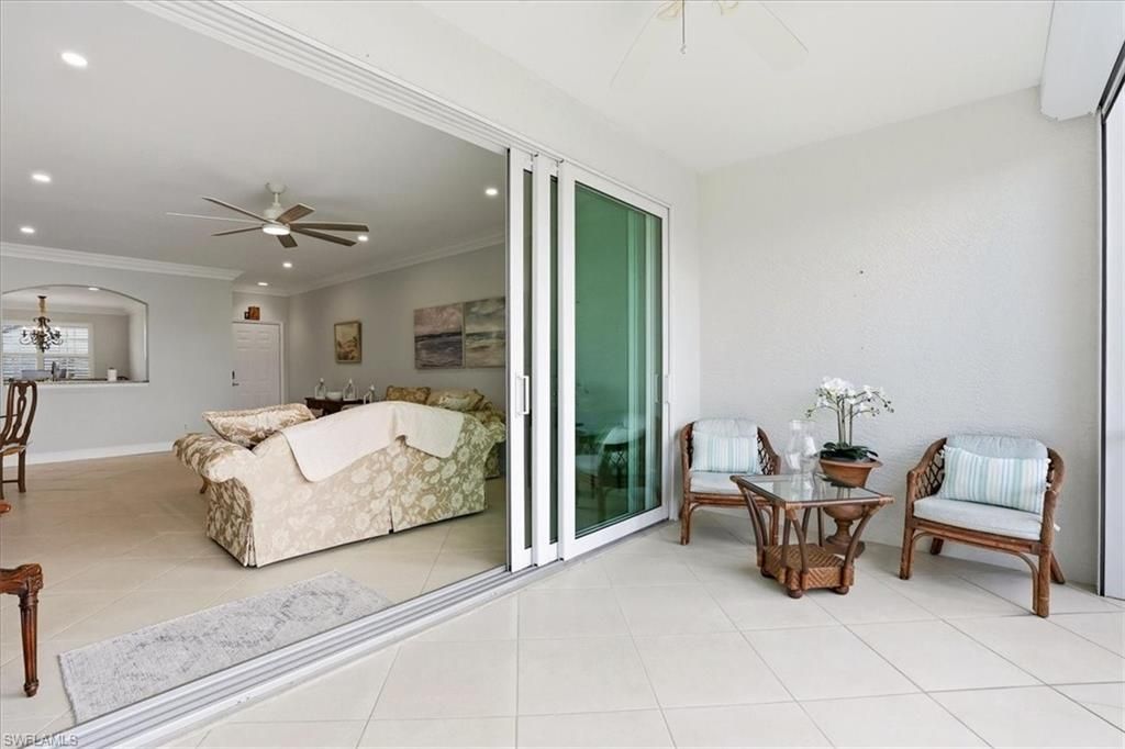 5963 Sand Wedge Ln, Unit 203, Naples, FL 34110 Photo