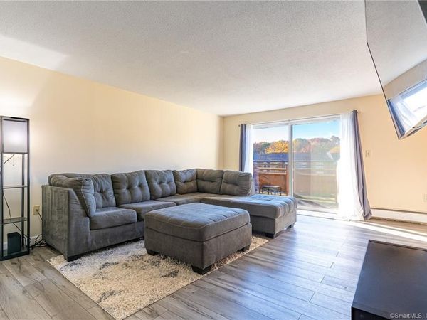 45 Jefferson, Unit 3-15, Branford, CT 06405