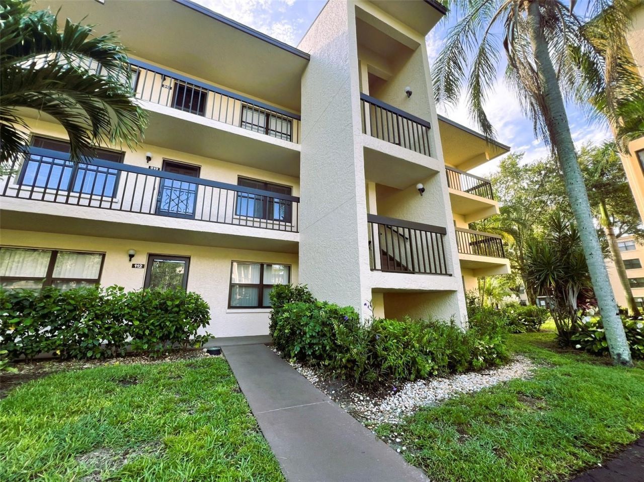 425 30th Avenue W, Unit C309, Bradenton, FL 34205 Photo